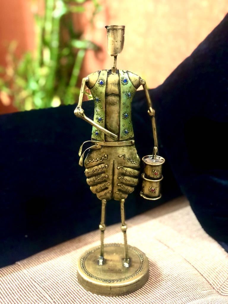 Farmer Man With Agricultural Tools Metal Classic Tamrapatra - Tamrapatra