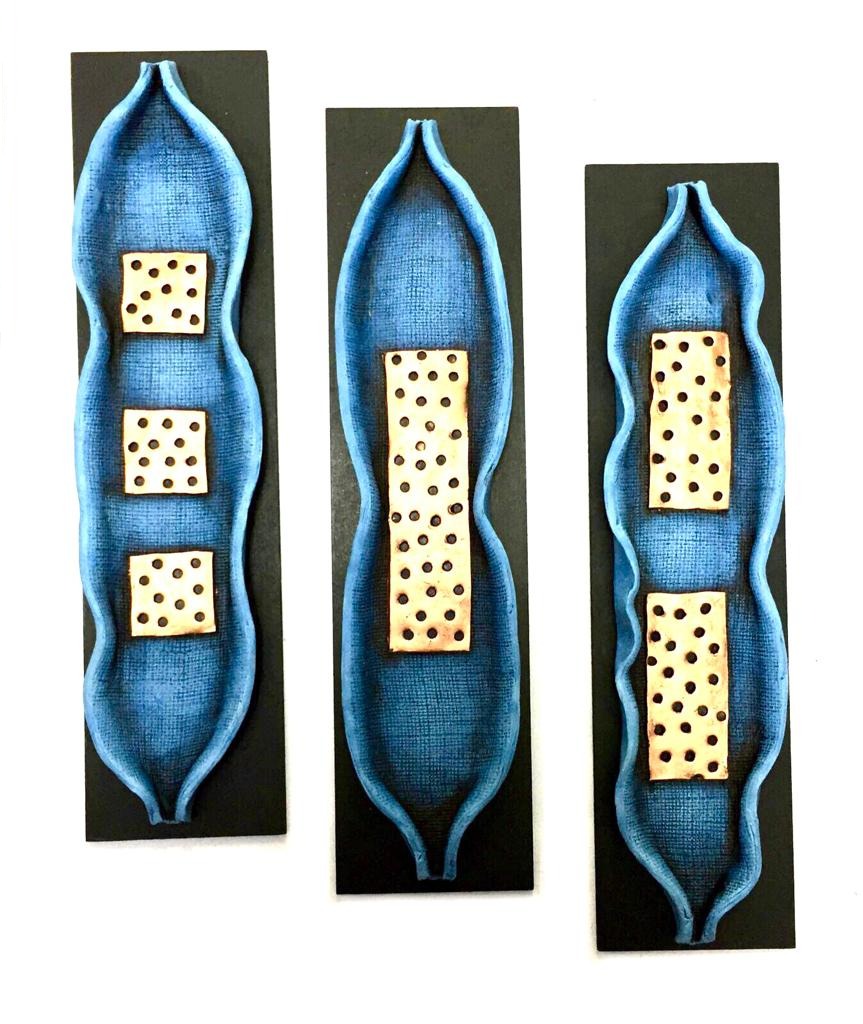 Geometrical Shapes On Leaf Handcrafted Terracotta Cobalt Blue Shade Tamrapatra
