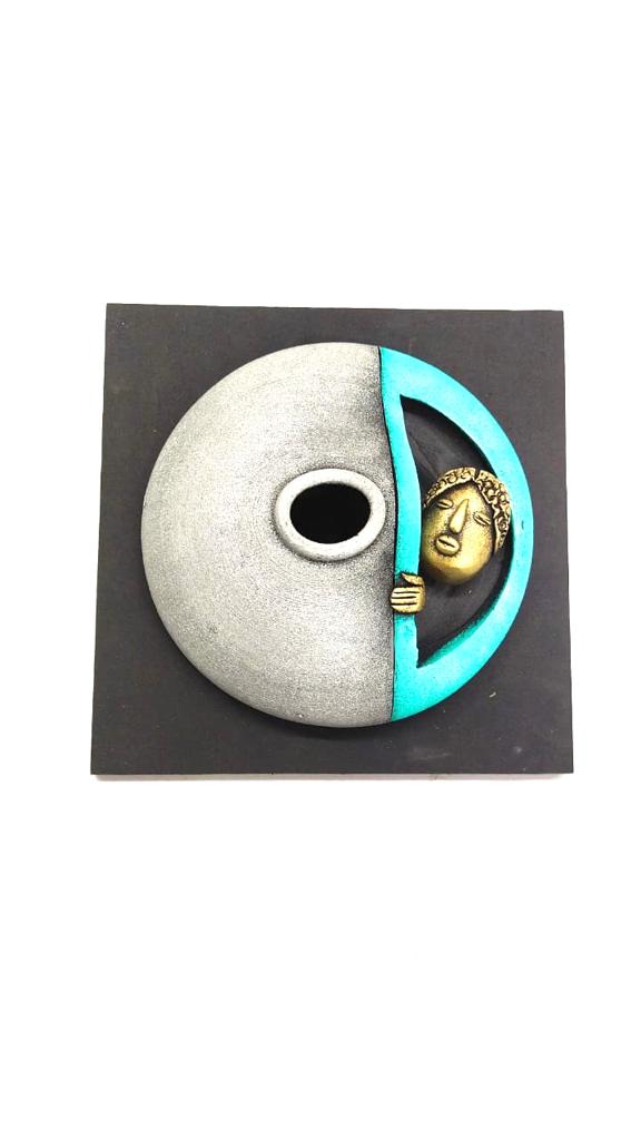 Grey With Turquoise Blue Texture On Creative Peeking Faces In Set Of 4 By Tamrapatra