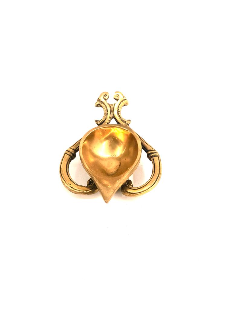 Designer Brass Diya Unique Handicraft For Prayer & Temple By Tamrapatra - Tamrapatra