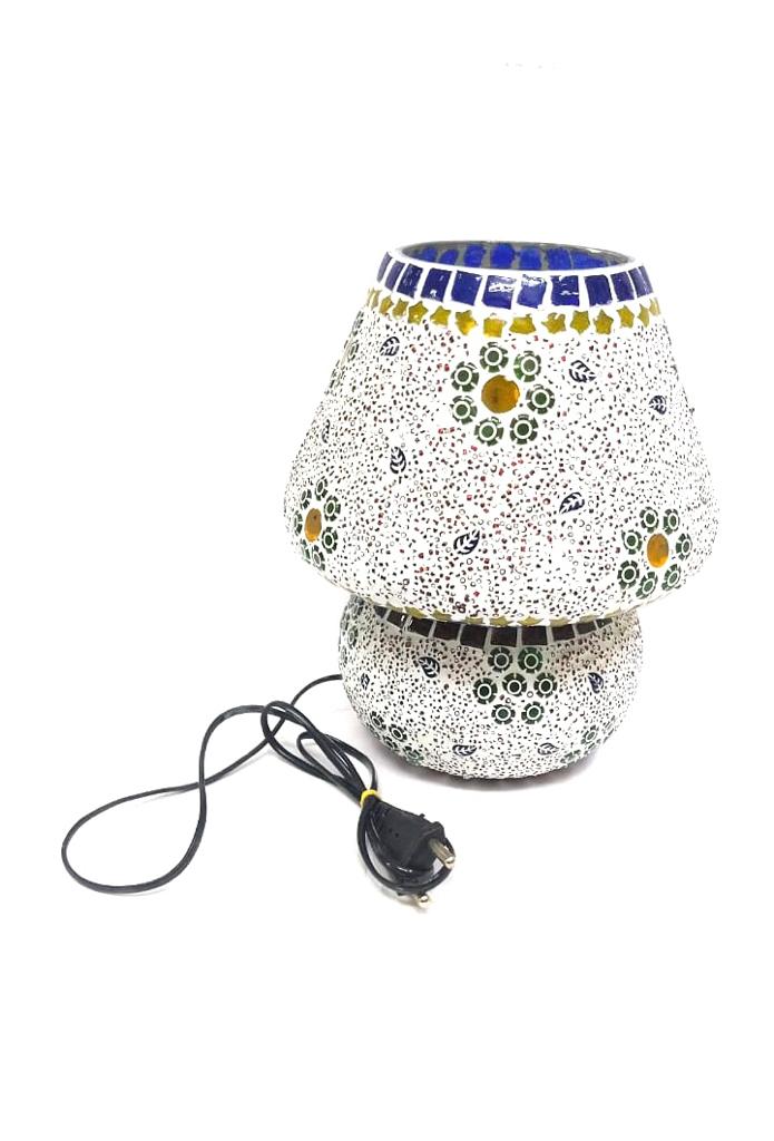 Table Lamp In Uniquely Patterned Glass Art Style With New Style From Tamrapatra