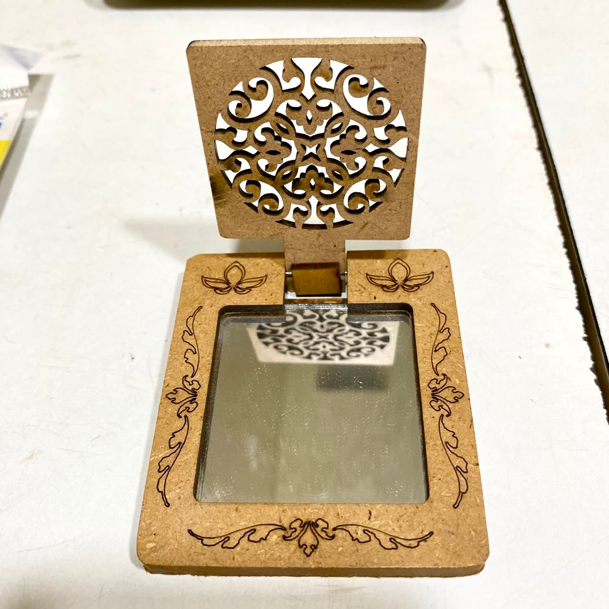 Pocket Mirror Wooden Designed With Kundan Bead & Carving Work By Tamrapatra - Tamrapatra