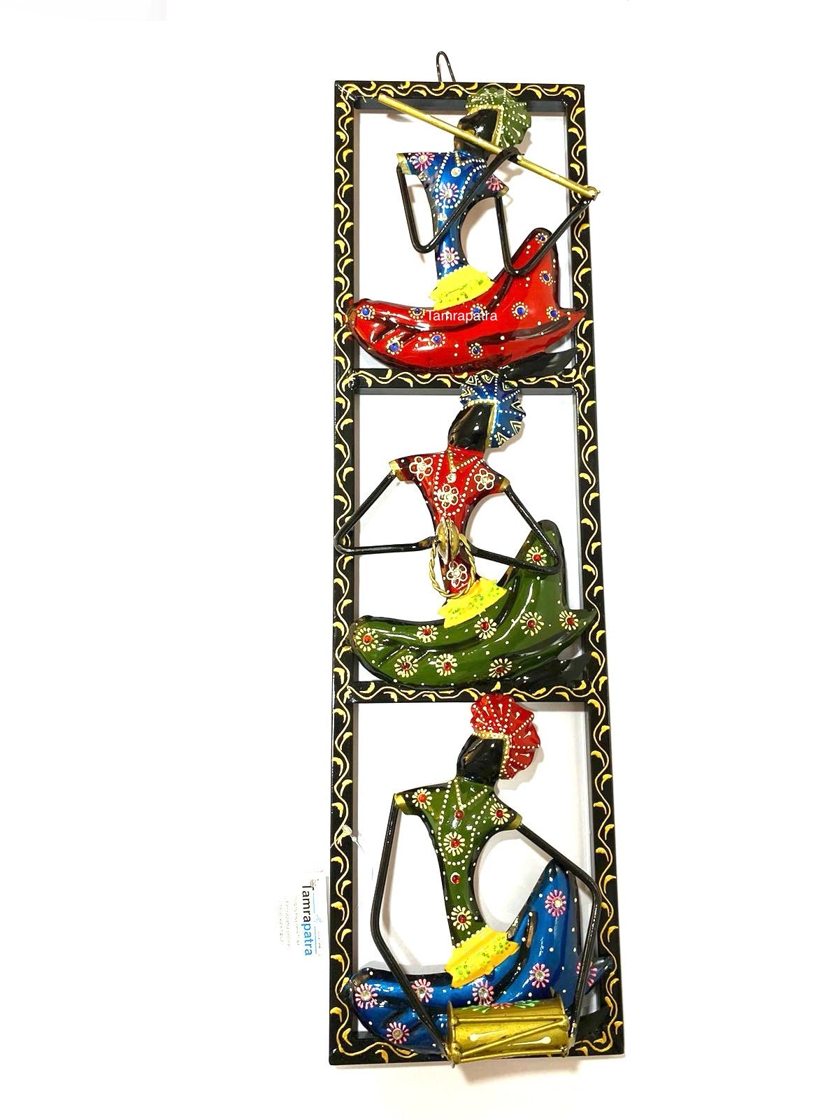 Vertically Designed Beautiful Musicians Metal Handcrafted By Tamrpatra