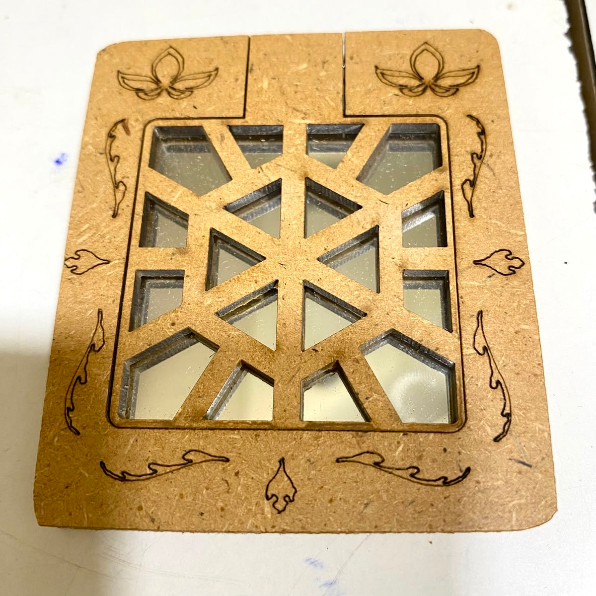 Pocket Mirror Wooden Designed With Kundan Bead & Carving Work By Tamrapatra - Tamrapatra