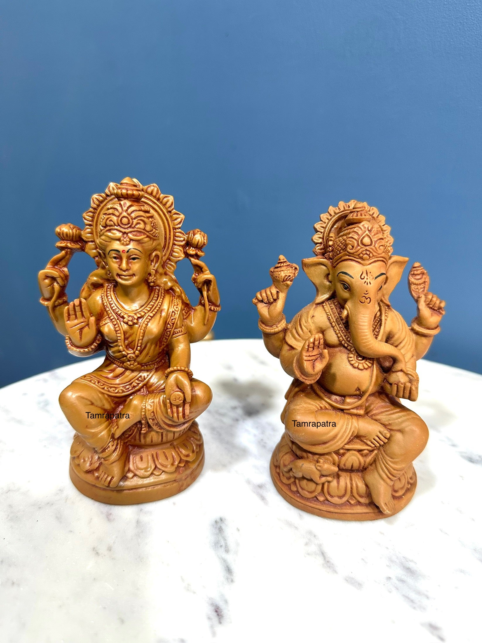 Goddess Lakshmi In Resin Art With Wooden Finish Biggest Range From Tamrapatra