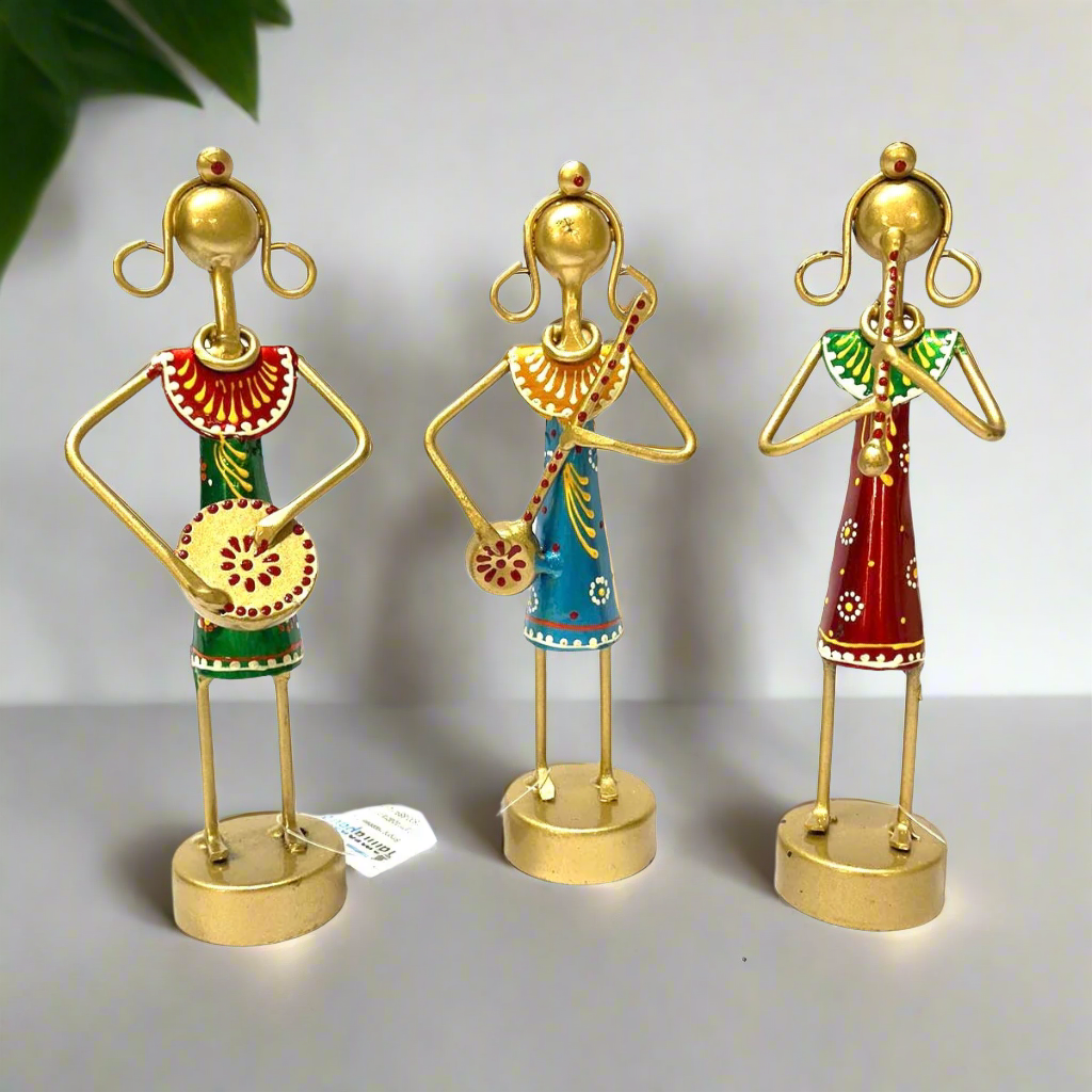 Lady Musicians Metal Artware Showpiece Figurines For Table Top Décor Tamrapatra