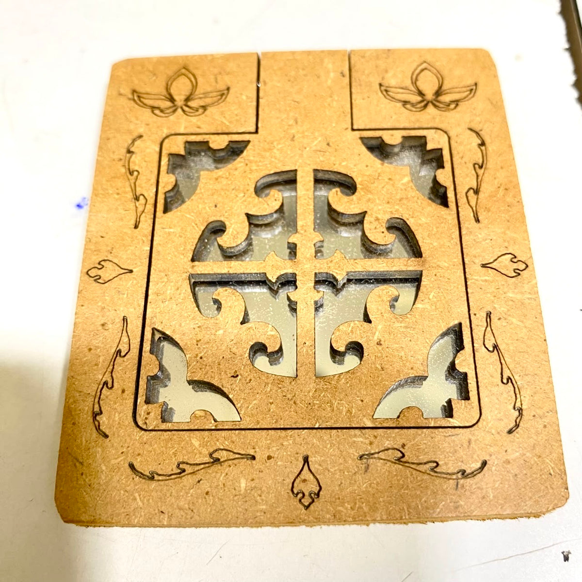 Pocket Mirror Wooden Designed With Kundan Bead & Carving Work By Tamrapatra - Tamrapatra