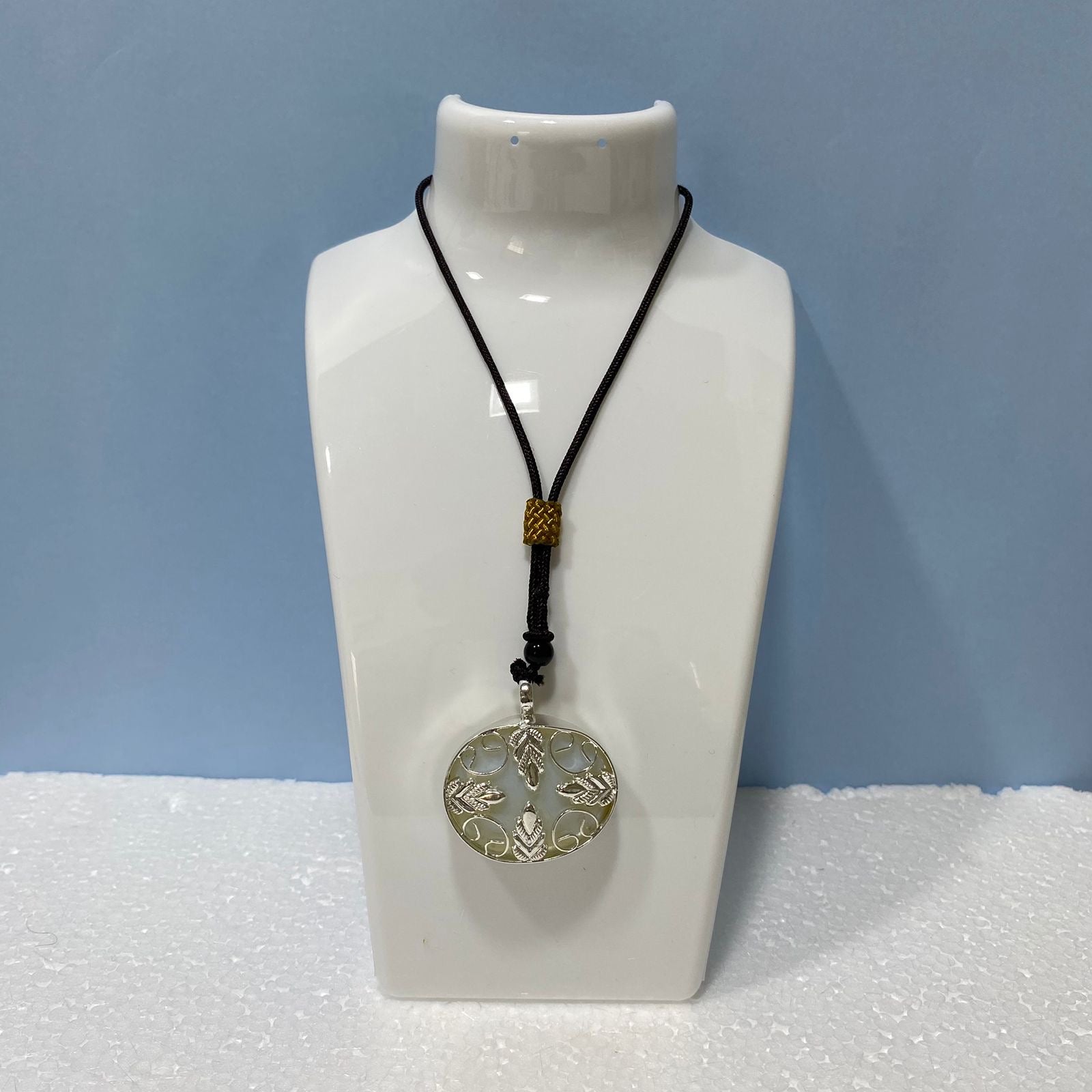 Oval Design Stone Agate Necklace In Various Colors Handcrafted By Tamrapatra