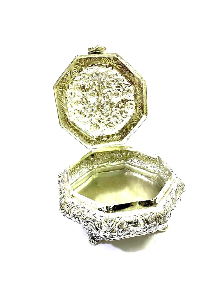 Octagon Design Extravagant Antique Storage Box German Silver Metal Tamrapatra