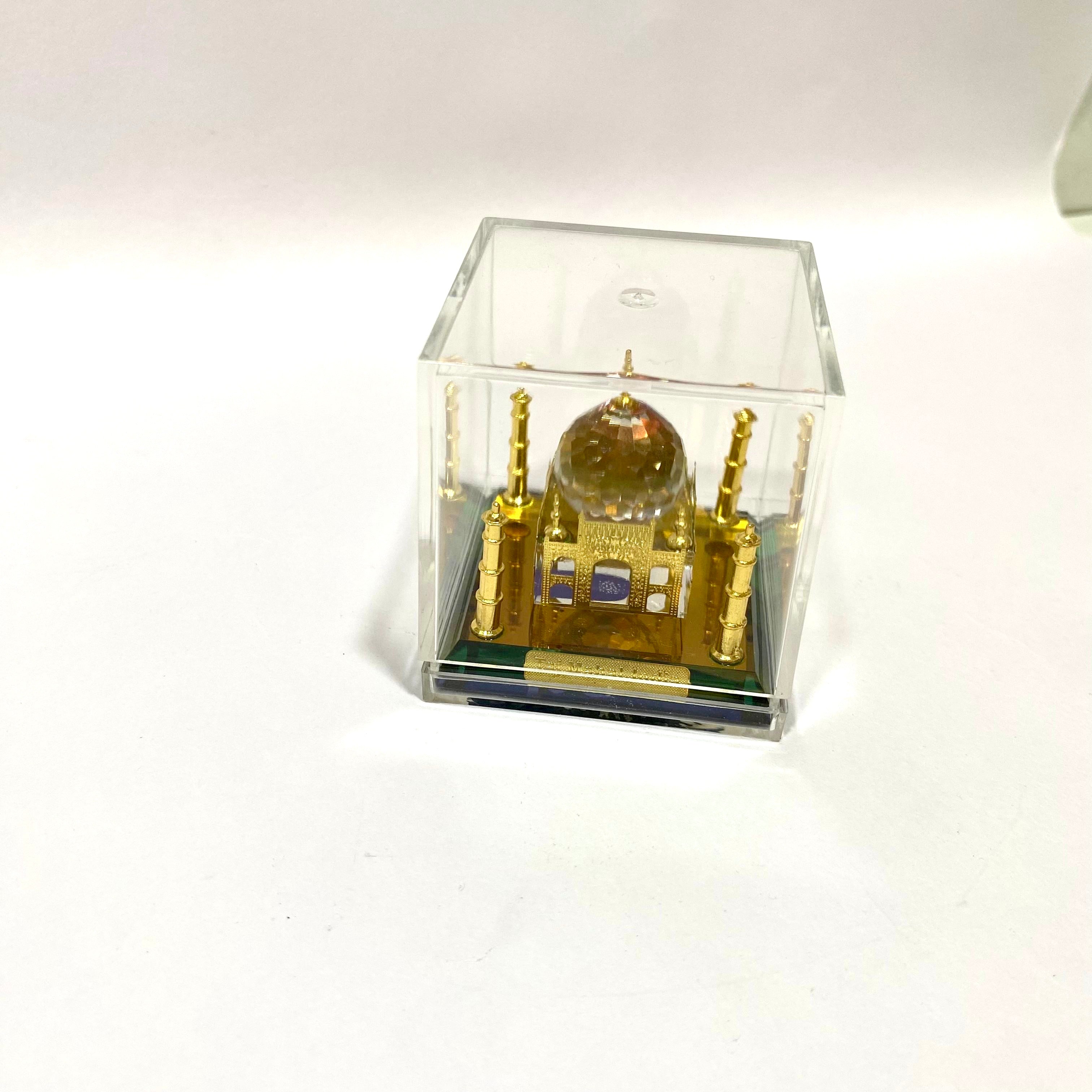 Taj Mahal Glass In Enclosed Acrylic Souvenir Attractive Gifts From Tamrapatra