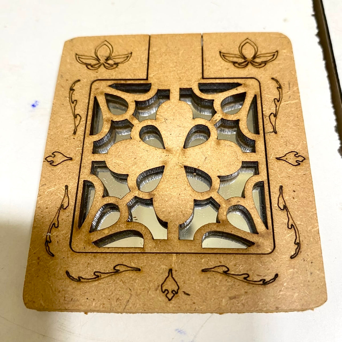 Pocket Mirror Wooden Designed With Kundan Bead & Carving Work By Tamrapatra - Tamrapatra