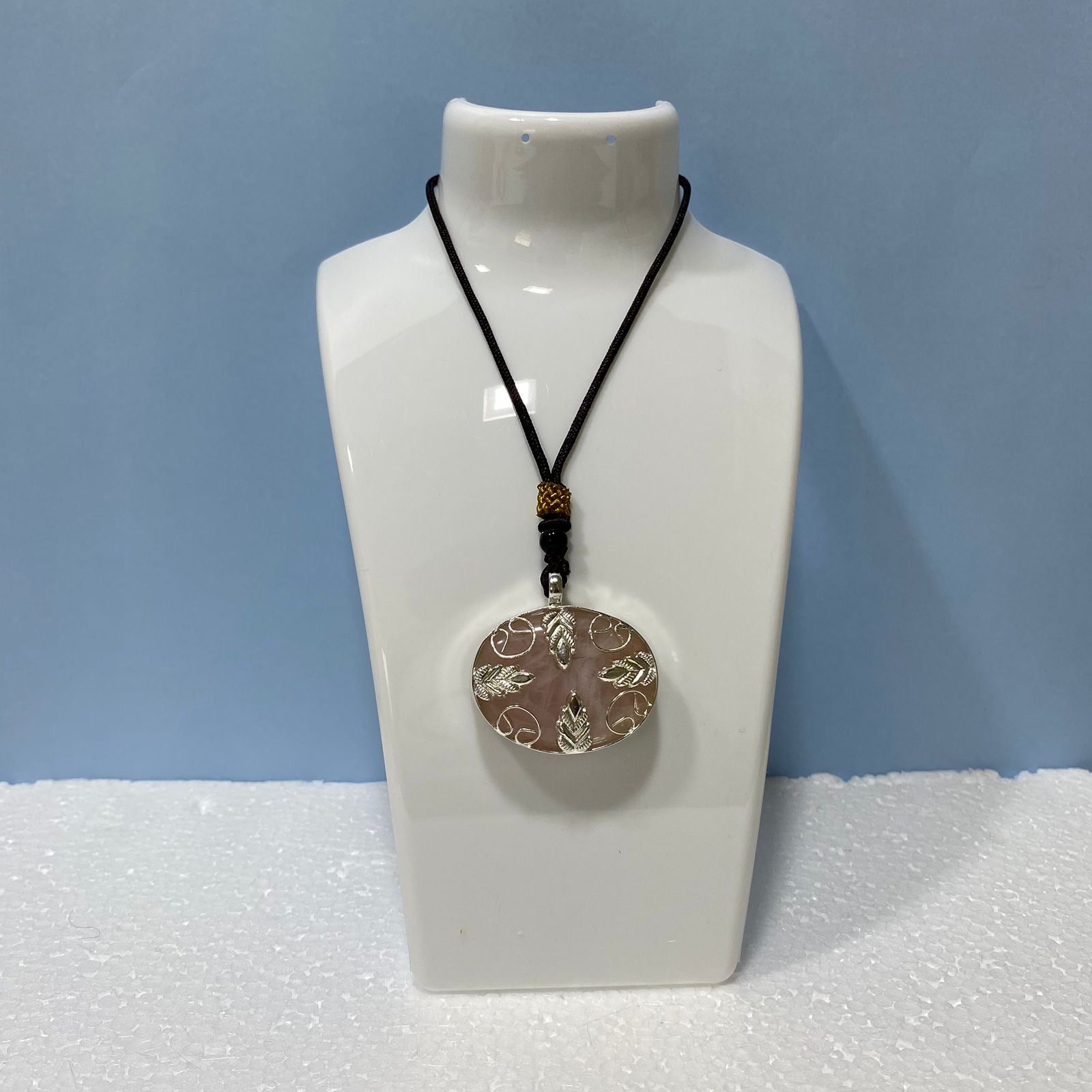Oval Design Stone Agate Necklace In Various Colors Handcrafted By Tamrapatra