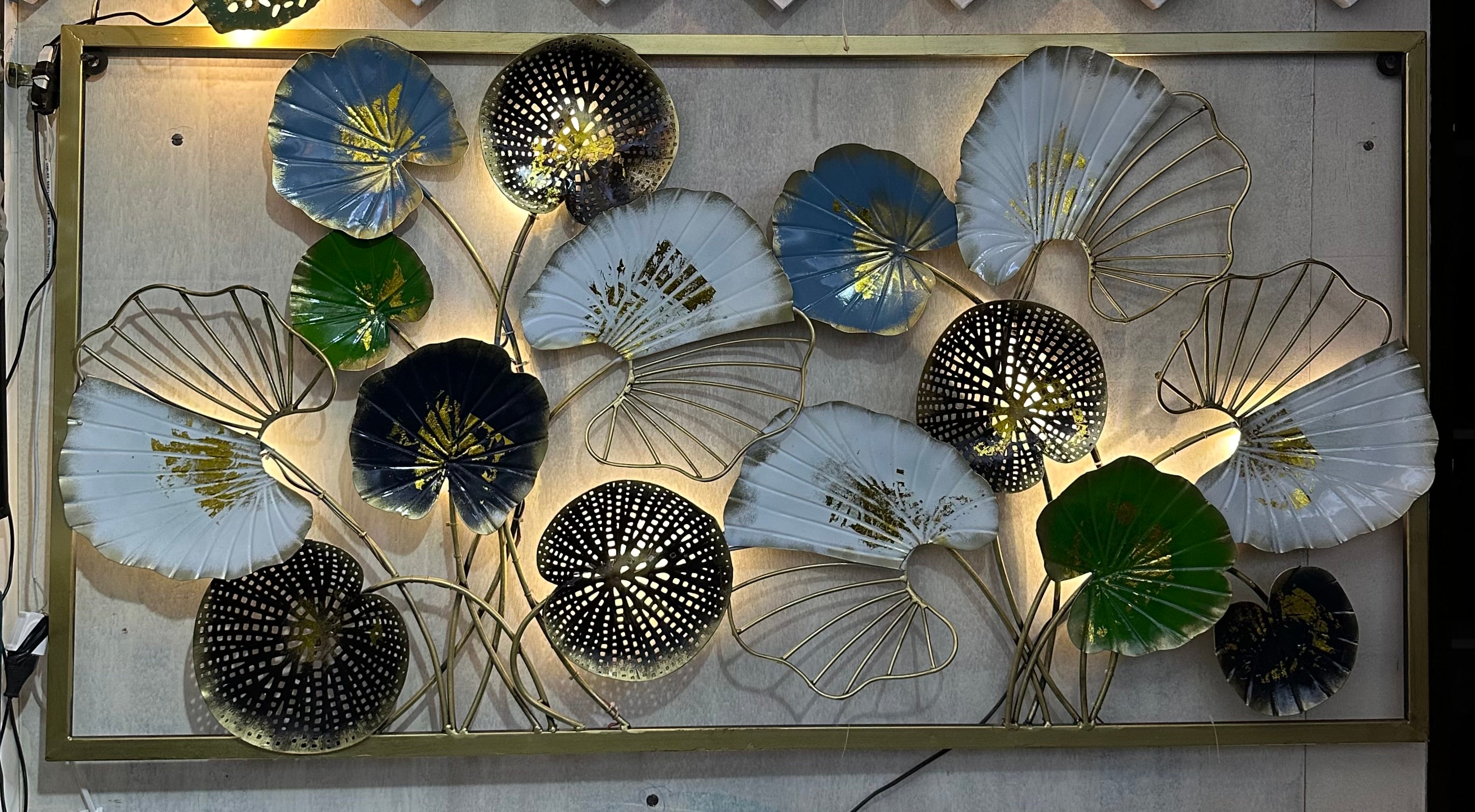 Zara Wall Art With Led Exclusive Handcrafted Metal Décor By Tamrapatra