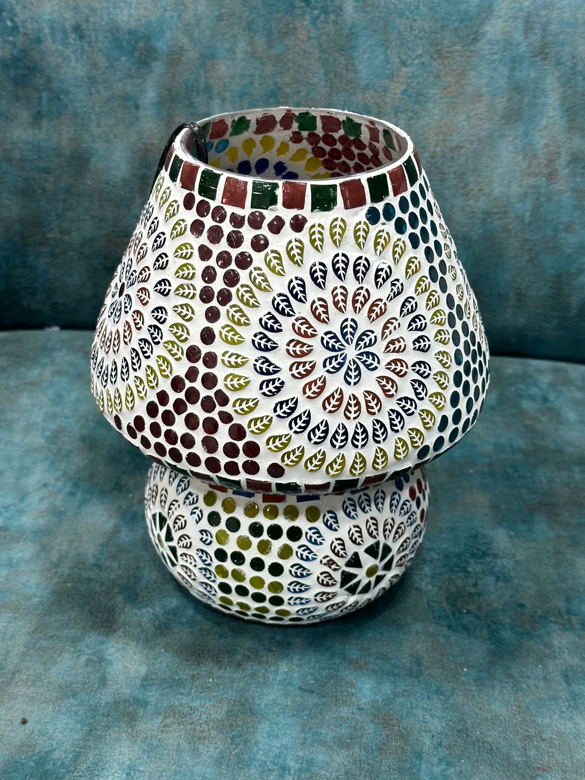 Table Lamp In Uniquely Patterned Glass Art Style With New Style From Tamrapatra