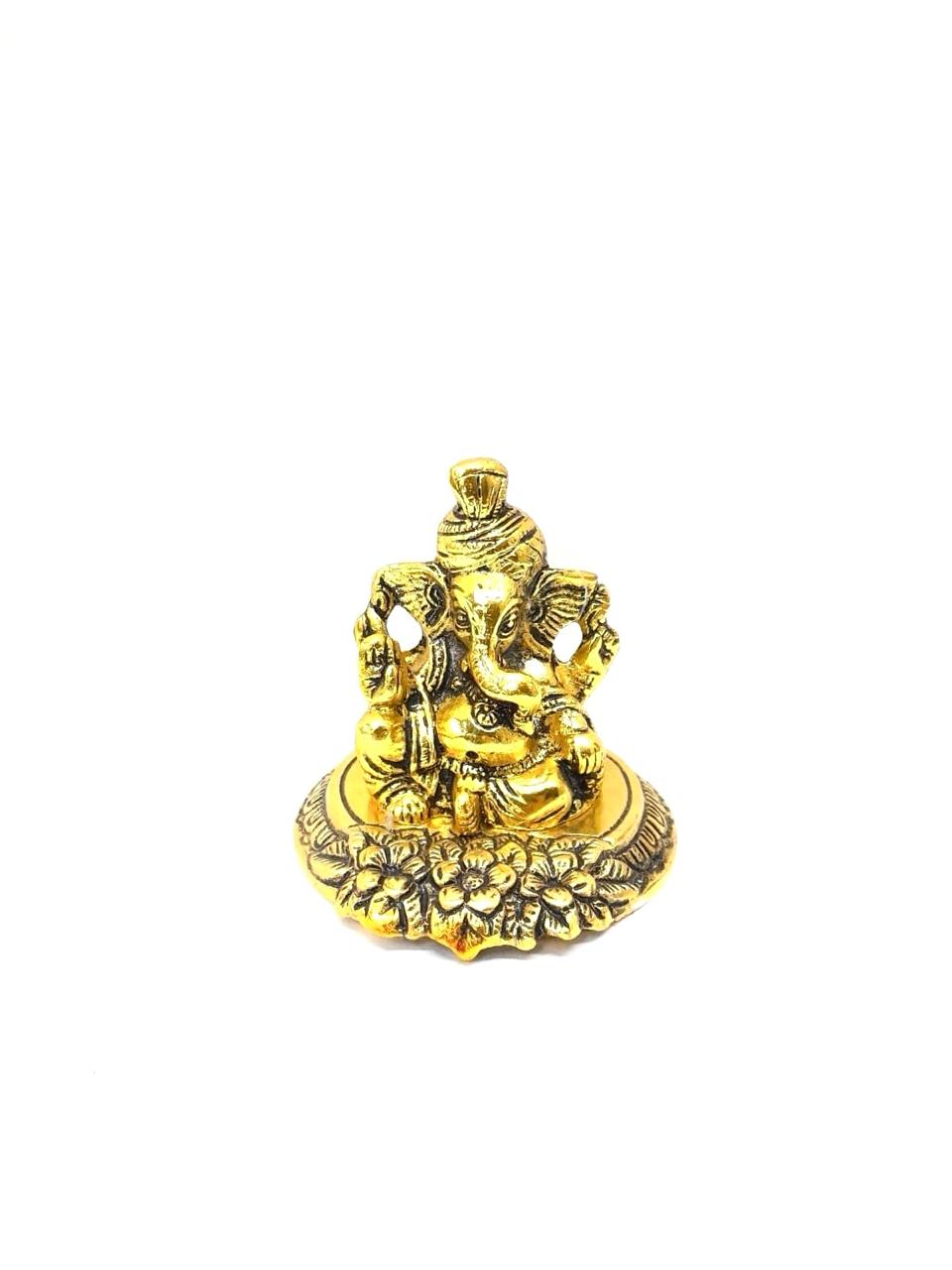 Metal Handicrafts Ganesh In Sea Shell Attractive Home Décor Gifts Tamrapatra