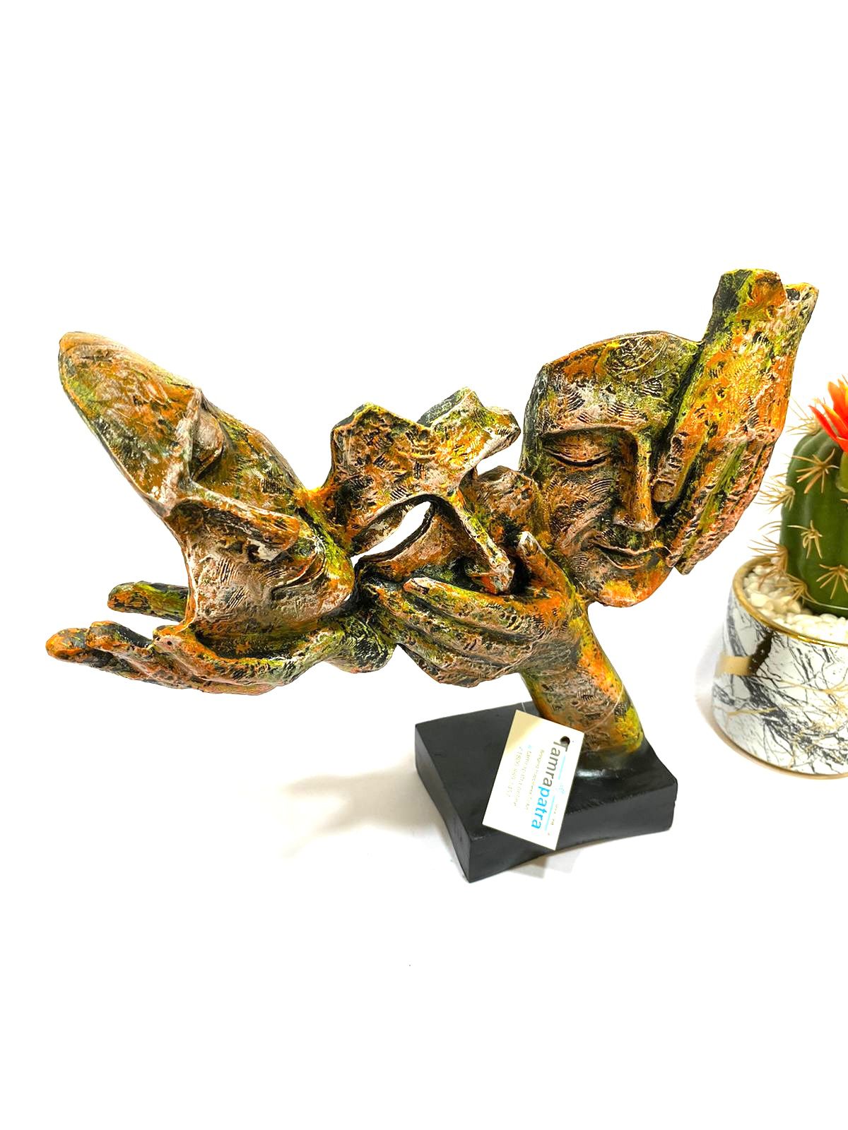 3 Faces Sculpture Artwork Interior Design Ideas With Modern Artefacts Tamrapatra