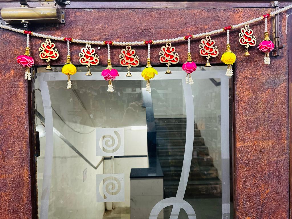 Ganesha & Floral Toran Hanging Home Decor Souvenir Gifts Festival Tamrapatra