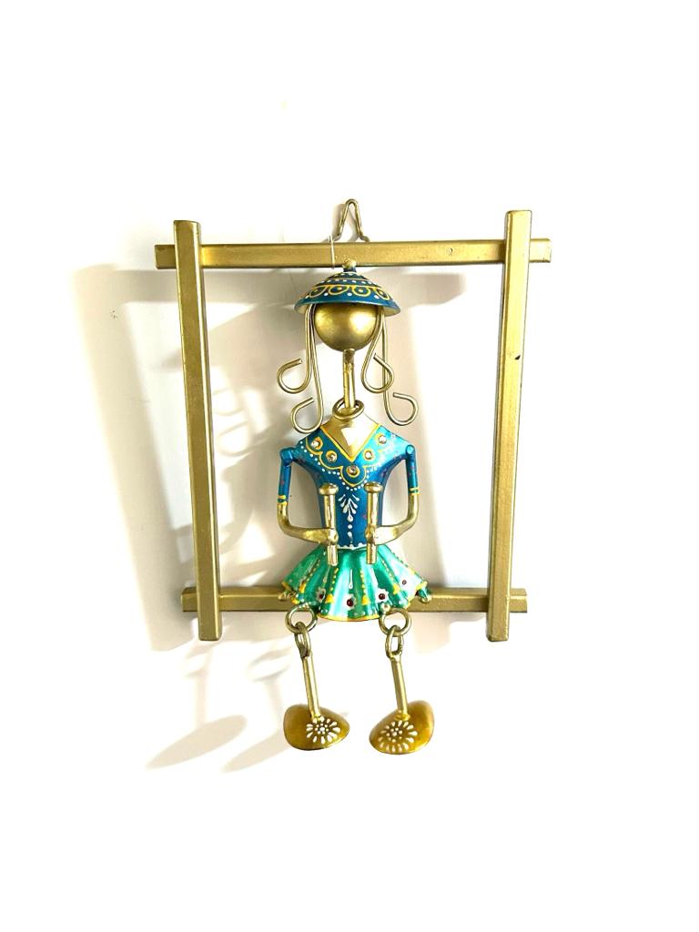 Frames Handcrafted Form Metal Musician Lady Hanging Décor From Tamrapatra