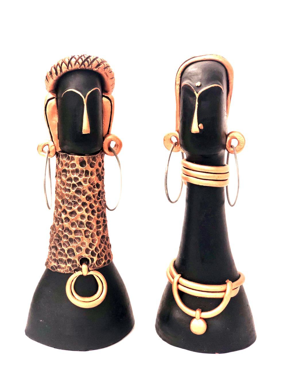 Couple With Exclusive Jewellery Handcrafted Precisely Clay Tamrapatra - Tamrapatra