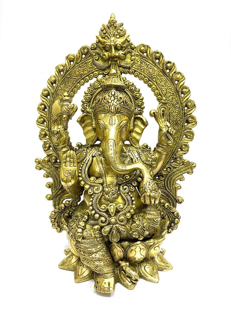 Brass Idol  Auspicious Big Brass Ganesha In Splendid Designs Form Tamrapatra