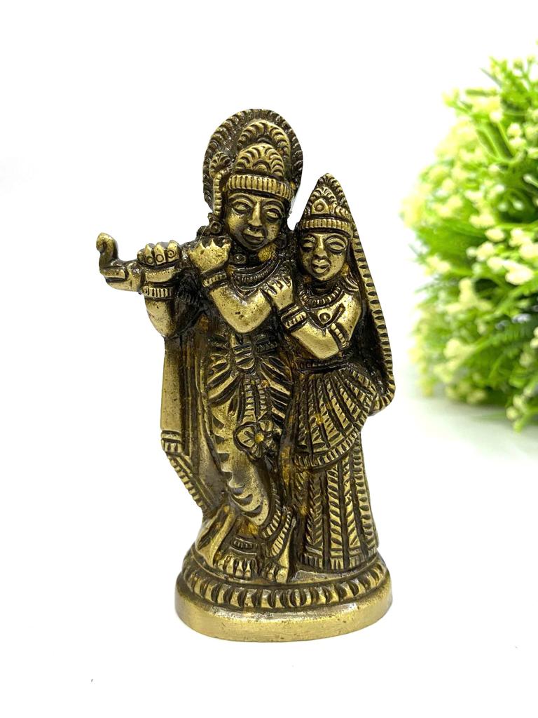 Radha Krishna Brass Artwork Statue In Gifting's Artwork Handcrafted Tamrapatra