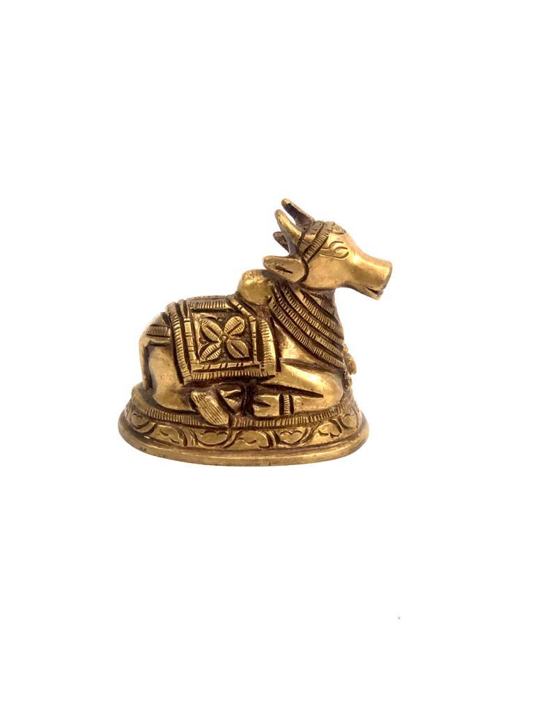 Nandi Brass Vastu Creatively Hand Carved For Stability Office Décor Tamrapatra