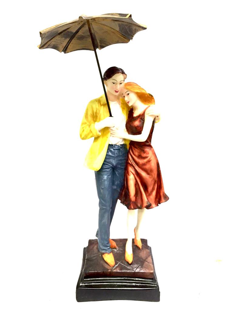 Beautiful Couple Under Umbrella Wedding Gifts Home Décor Ideas Tamrapatra