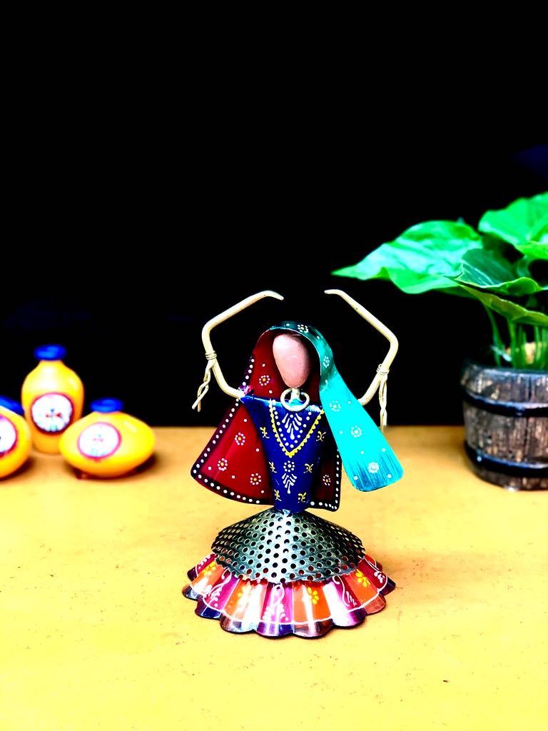Dancing Indian Lady Traditional Metal Artifact Showpiece By Tamrapatra - Tamrapatra
