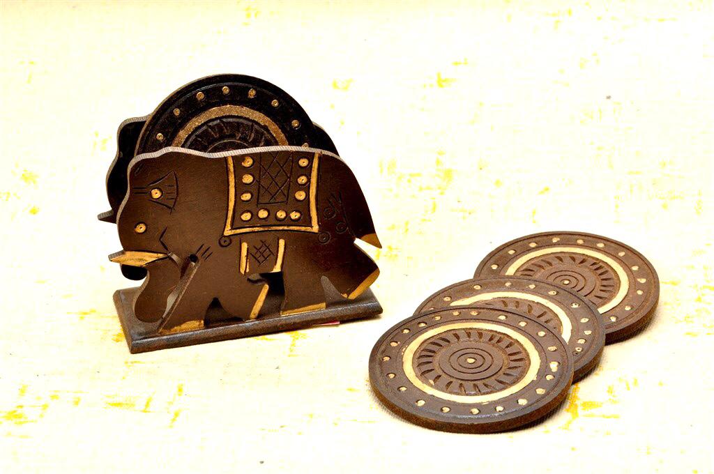 Wooden Round Tea Coasters Elephant Carry Carving Brown Theme Tamrapatra