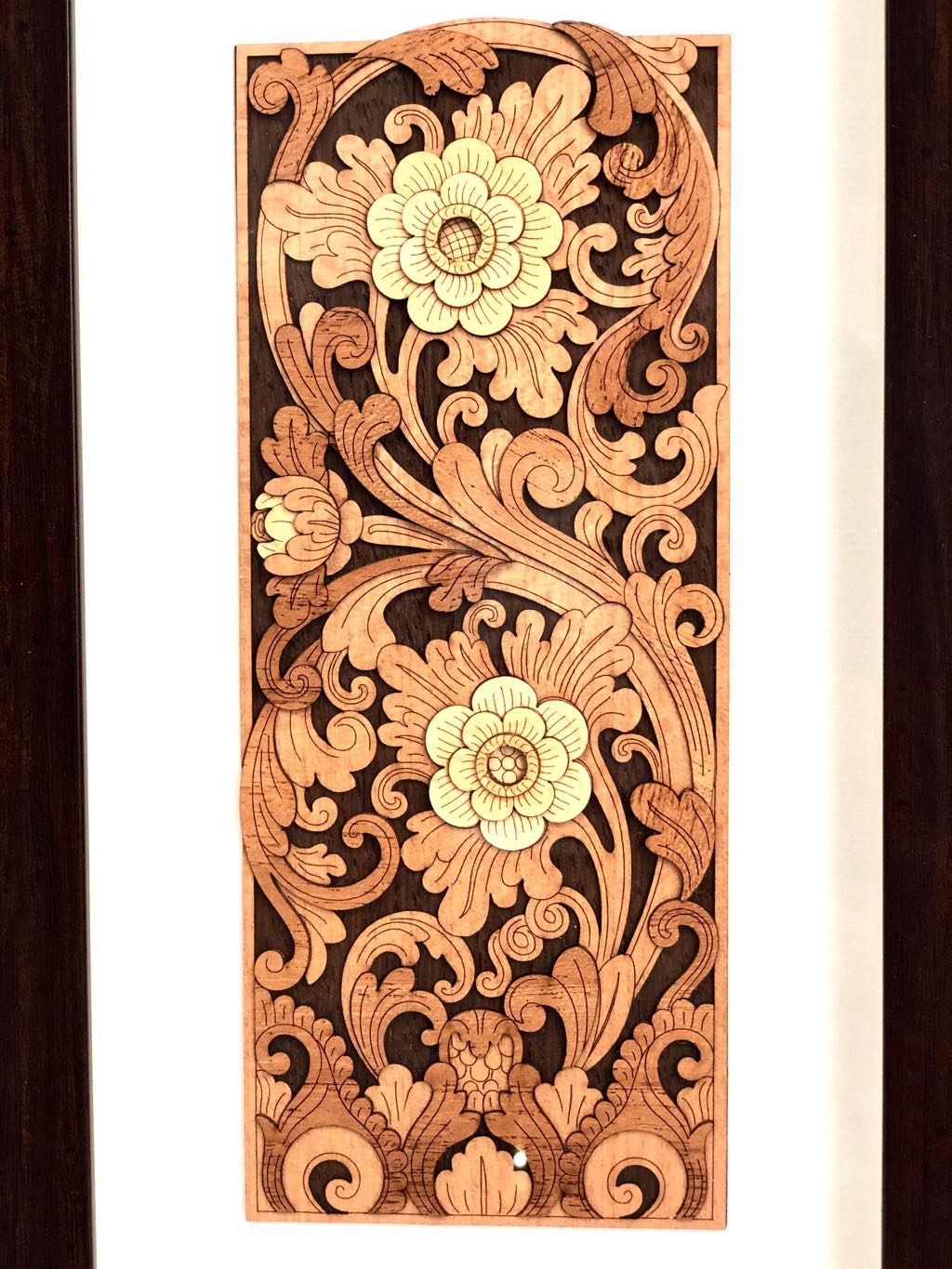 Creative Floral Climber Wooden Craftsmanship Home Décor Hangings Tamrapatra