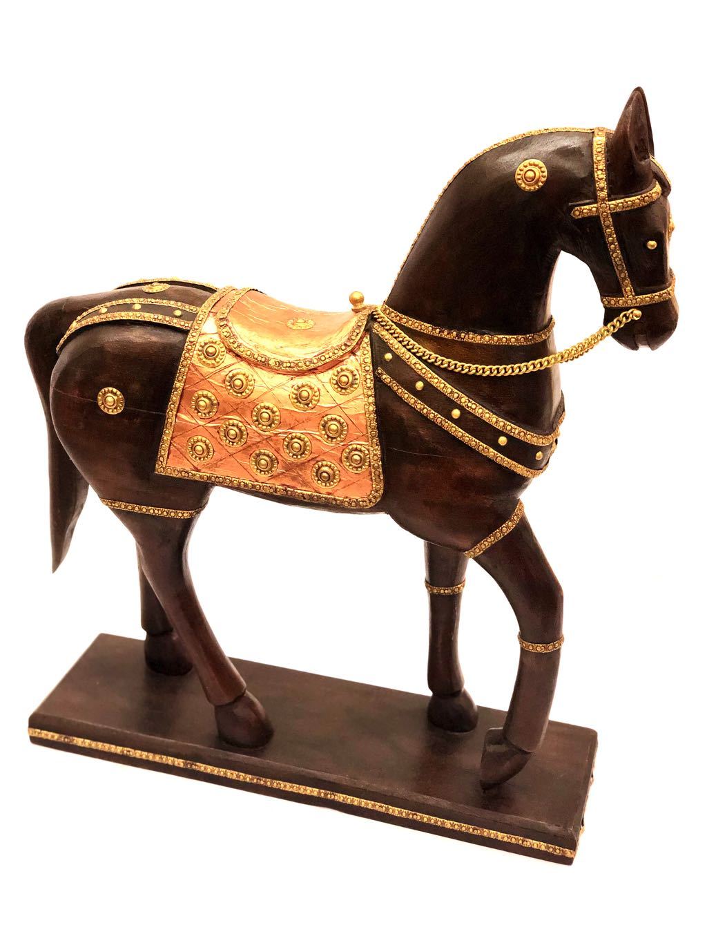 Big Wooden Horse On Stand Made In India House Decoration Tamrapatra - Tanariri Hastakala
