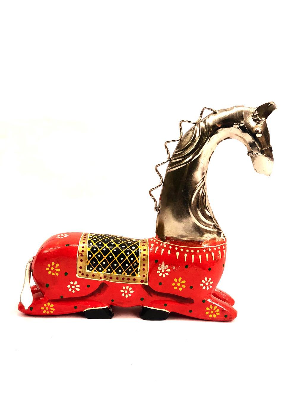 Magnificent Horse Wooden Painted With Metal Spiral Addition Tamrapatra - Tanariri Hastakala
