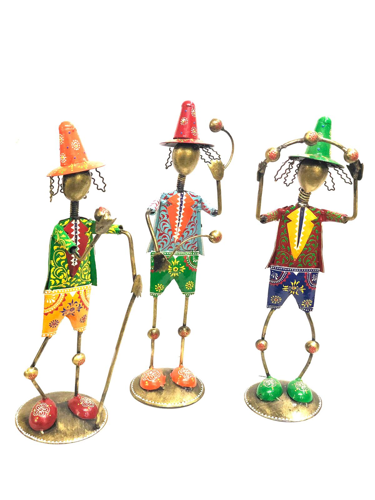 Circus Joker Metal Figurines Handcrafted Showpiece Home Décor Tamrapatra