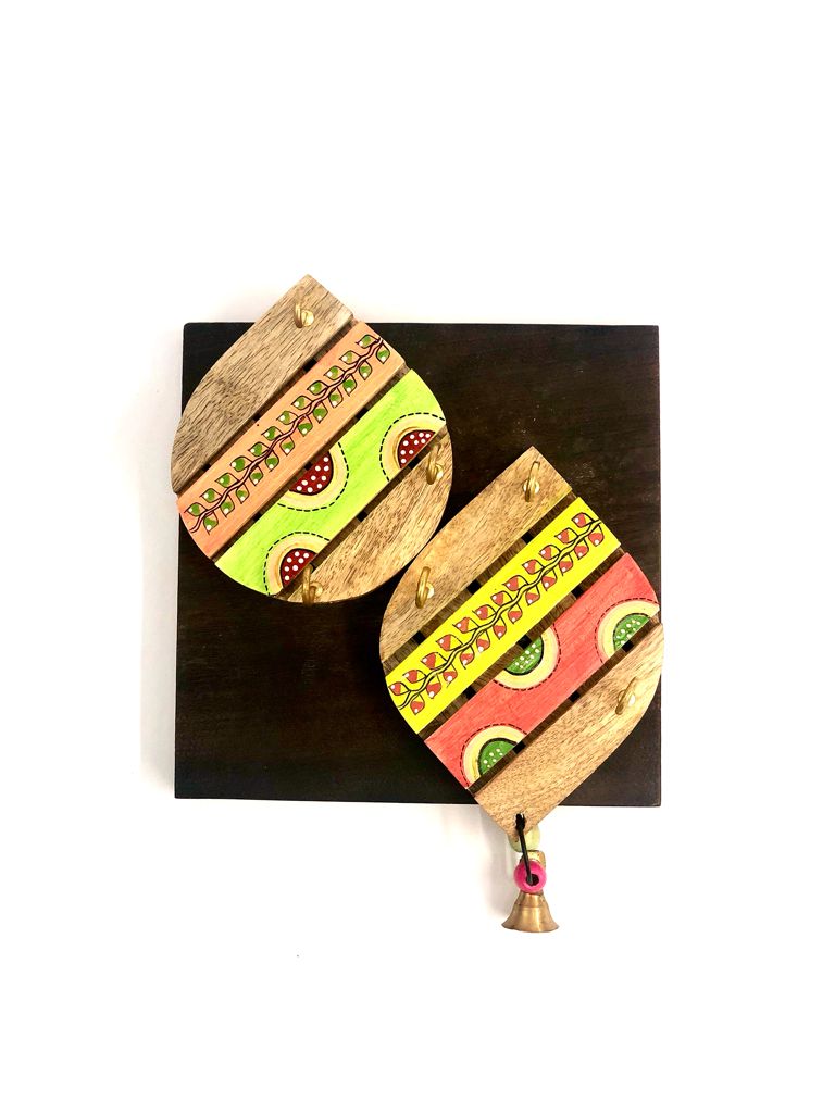 Stay Close To Nature By Bringing Leaf Designed Key Holder By Tamrapatra