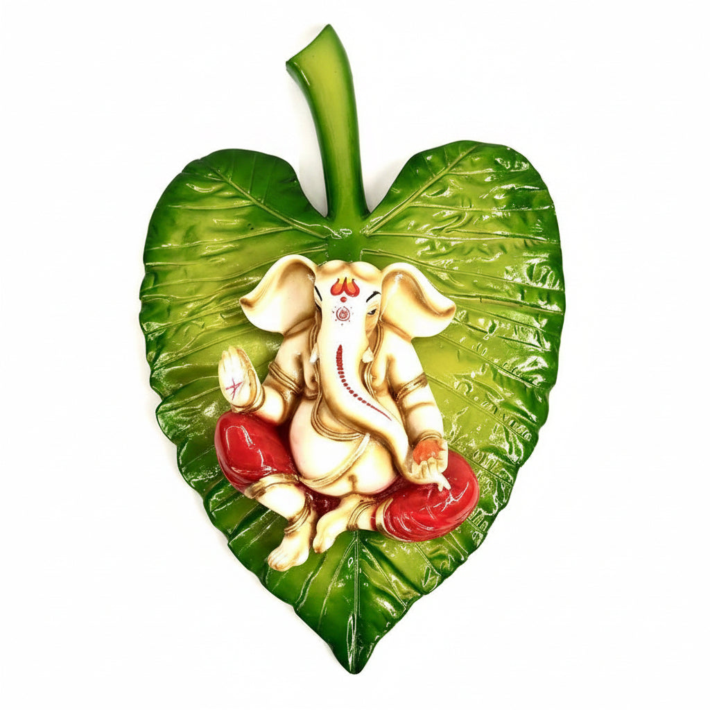 Designer Leaf Wall Art With Ganesha Painted With Classic Colors By Tamrapatra - Tamrapatra