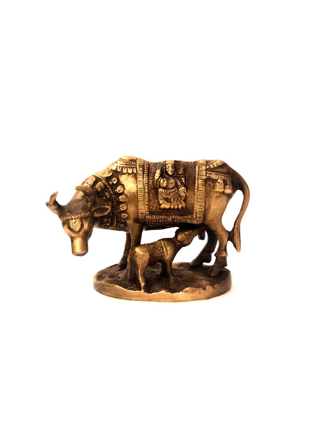 Kamdhenu Cow And Baby Brass Decorative Showpiece Tamrapatra - Tamrapatra