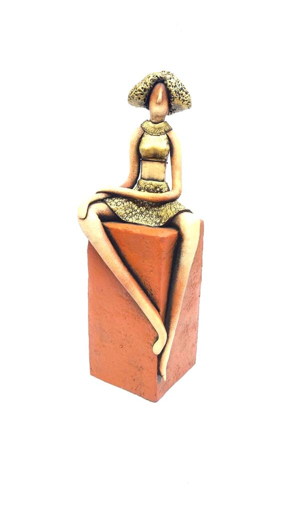Sculpture Beautiful Lady Sitting Bedroom Living Lounge Home Décor Tamrapatra