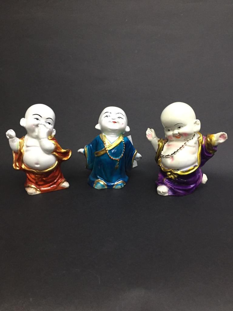 Spiritual Monks Cute Showpiece Artistic Décor Creative 3 Shades At Tamrapatra