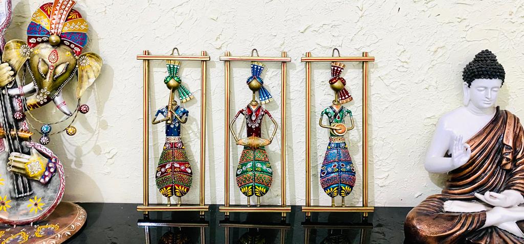 Standing Musicians In Beautiful Metal Frame Home Office Decor By tamrapatra