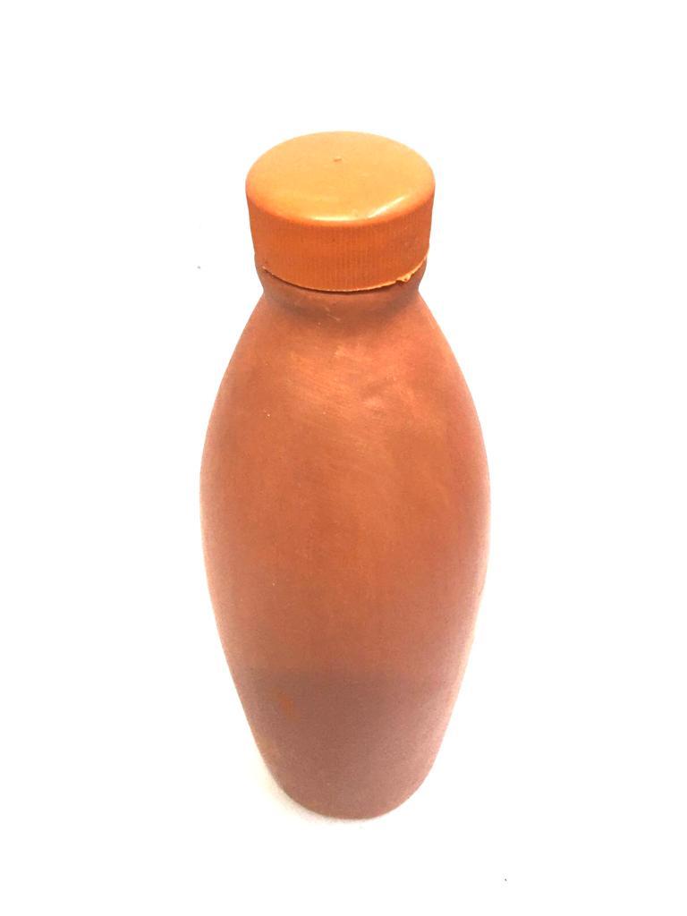 Natural Clay Organic Water Bottle Cylindrical Plain Health Beneficial Tamrapatra