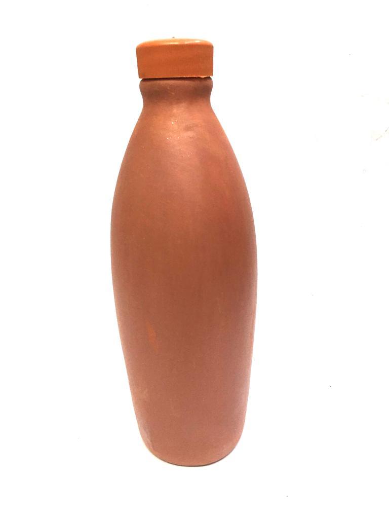 Natural Clay Organic Water Bottle Cylindrical Plain Health Beneficial Tamrapatra