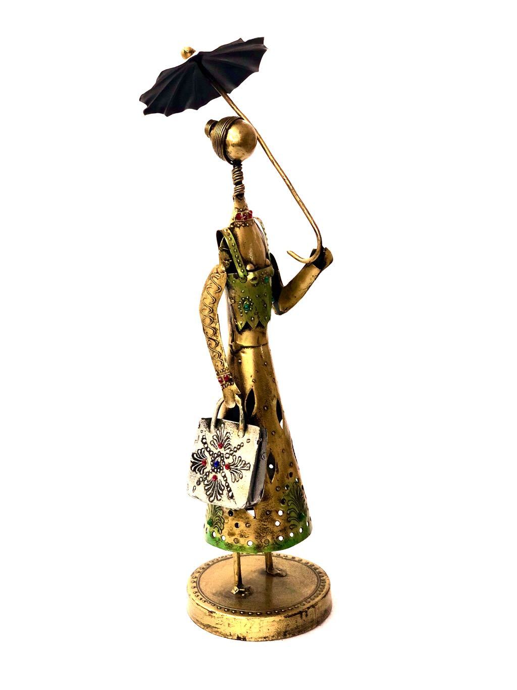 Corporate Lady Carrying Umbrella Metal Showpiece Wholeseller Tamrapatra - Tanariri Hastakala