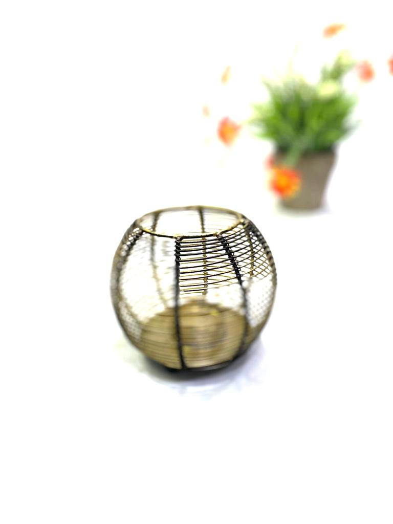 Metal Wired Black Gold Theme Modern Tea Light Holders For Décor Tamrapatra
